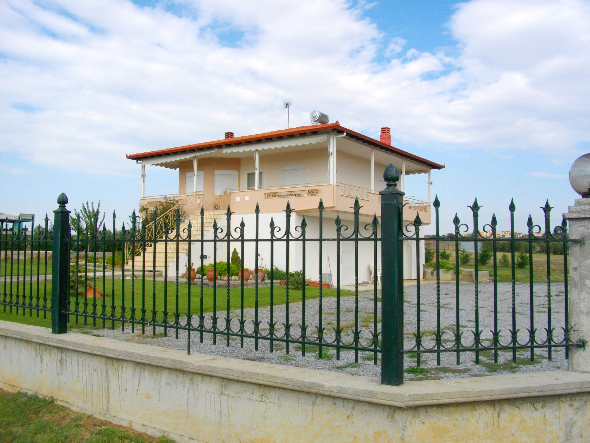 ΠΡΟΚΑΤ ΙΣΟΓΕΙΑ ΟΙΚΙΑ (Υπερυψωμένη)