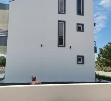 ΔΙΩΡΟΦΟ ΞΕΝΟΔΟΧΕΙΟ ΜΕ ΣΟΦΙΤΕΣ